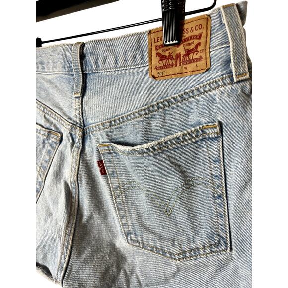 Levi's 501 Cutoff Denim Distressed Shorts W28 - Picture 5 of 8